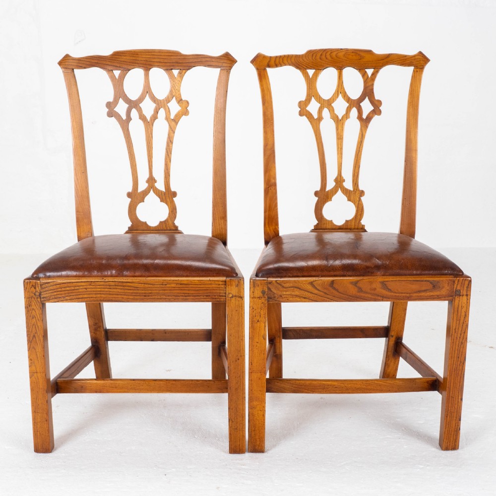 Georgian Chippendale Country Vernacular Style Elm & Leather Set of 4 Dining Chairs View XII