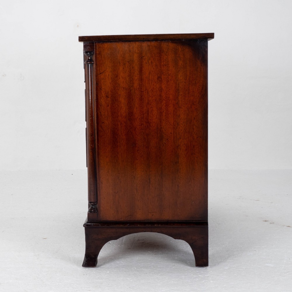 Georgian Style Mahogany Crossbanded Chest of Drawers (Edwardian, George III) View V