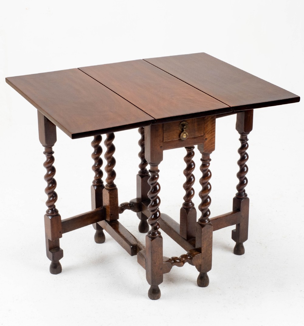 Queen Anne Red Walnut Small Barley-Twist Gateleg Drop Leaf Side Table