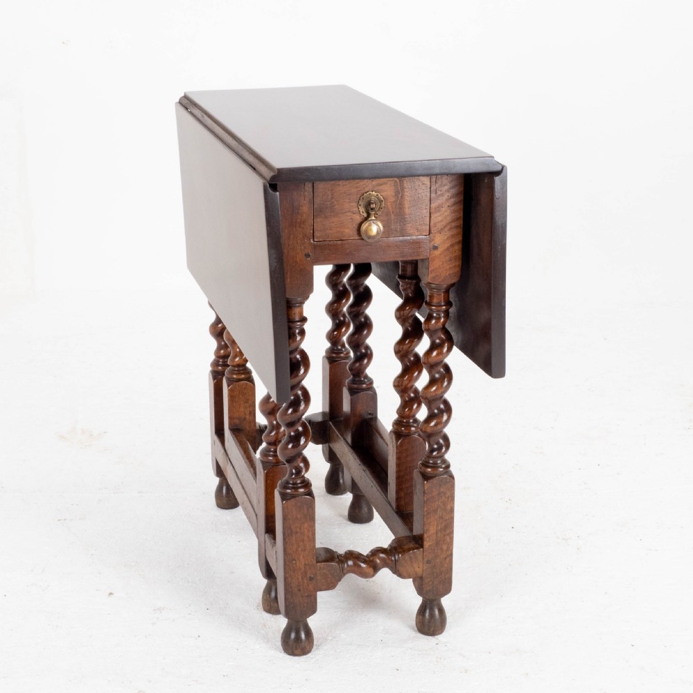Queen Anne Red Walnut Small Barley-Twist Gateleg Drop Leaf Side Table View XIV