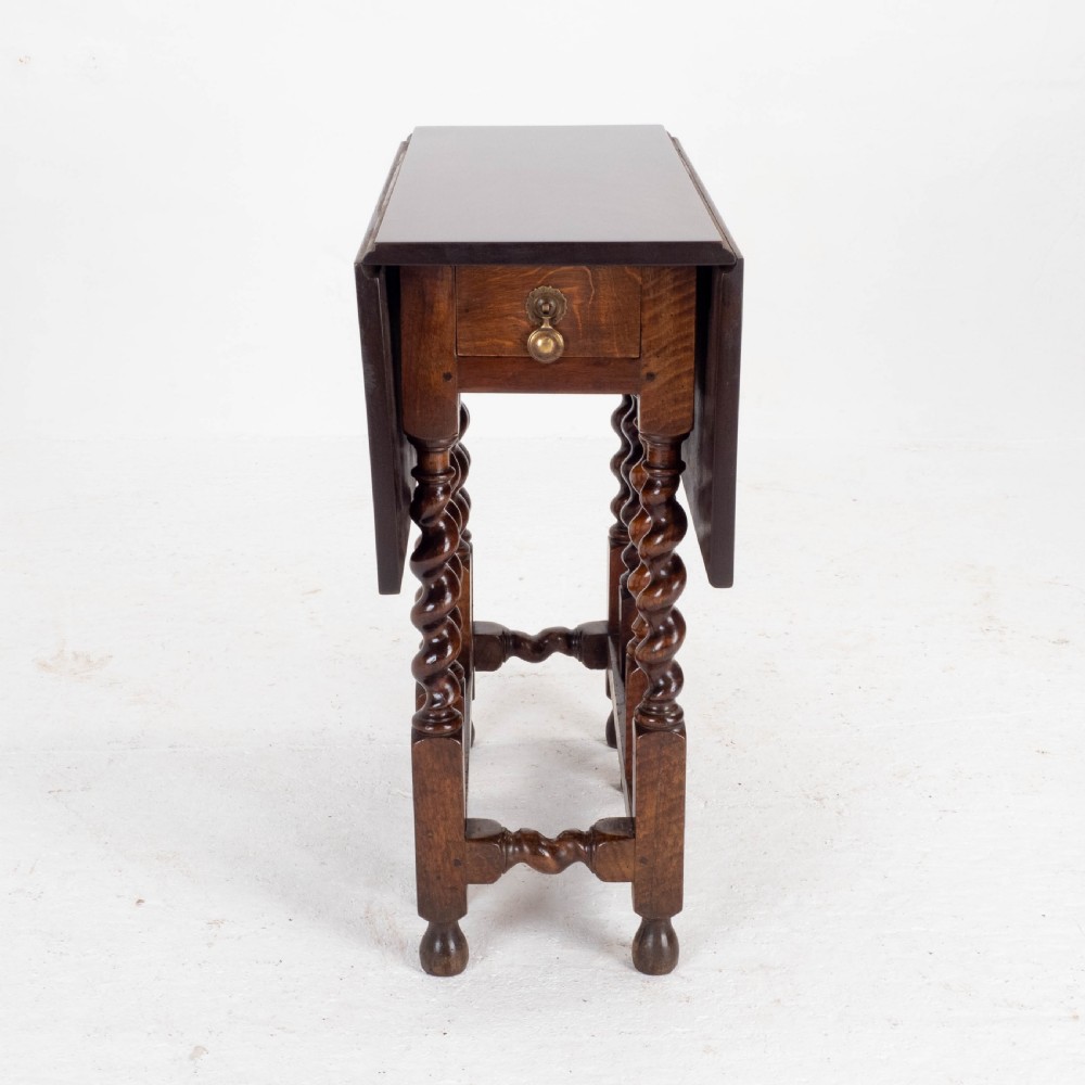 Queen Anne Red Walnut Small Barley-Twist Gateleg Drop Leaf Side Table View XVII