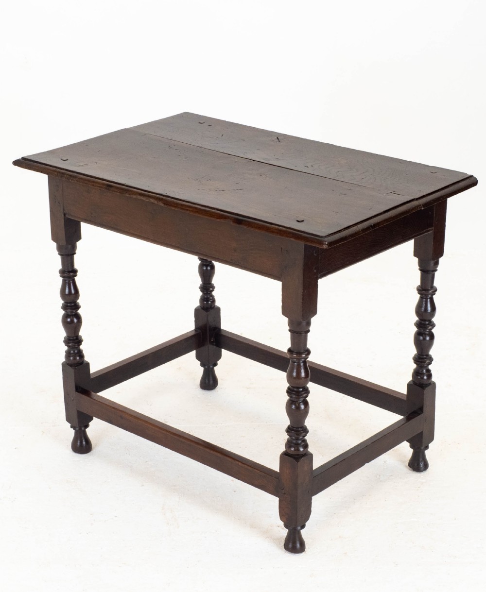 C17th Dark Oak English Country Side Table (Jacobean Carolean)