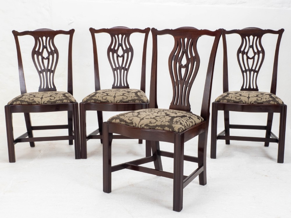 Georgian Chippendale Mahogany Set of 4 Dining Chairs (George III) View II