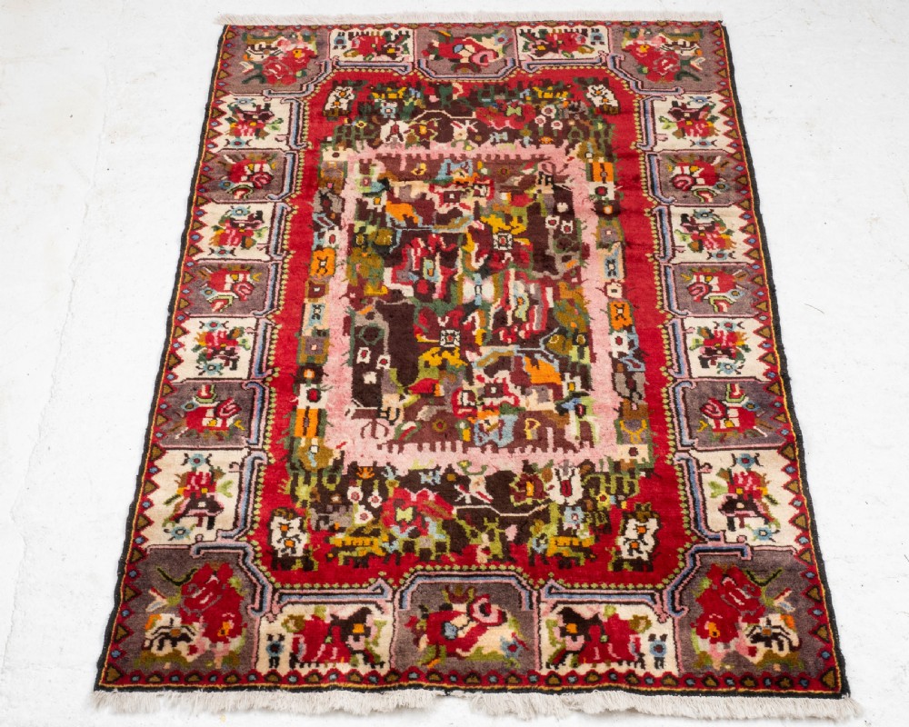 Bakhtiari Persian Handwoven Rug 5'6