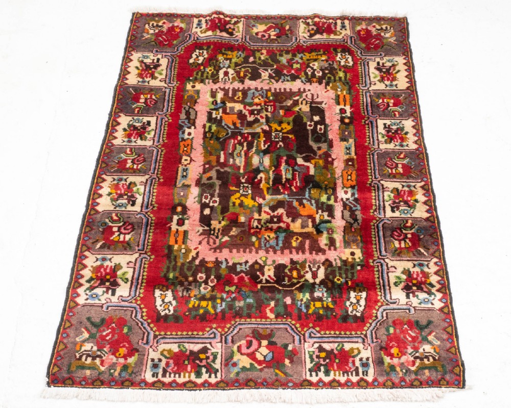 Bakhtiari Persian Handwoven Rug 5'6