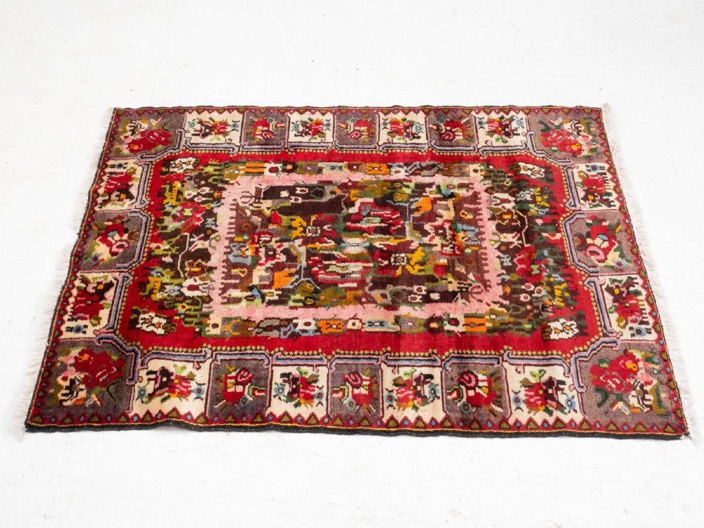 Bakhtiari Persian Handwoven Rug 5'6