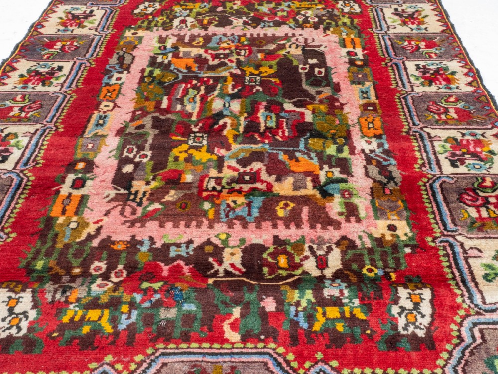 Bakhtiari Persian Handwoven Rug 5'6