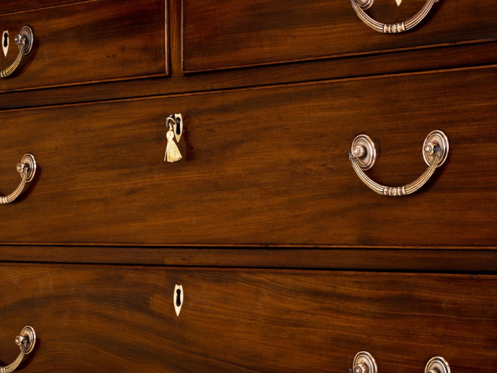 Georgian Large Mahogany & Oak Straight Front Chest of Drawers (George III) View IX