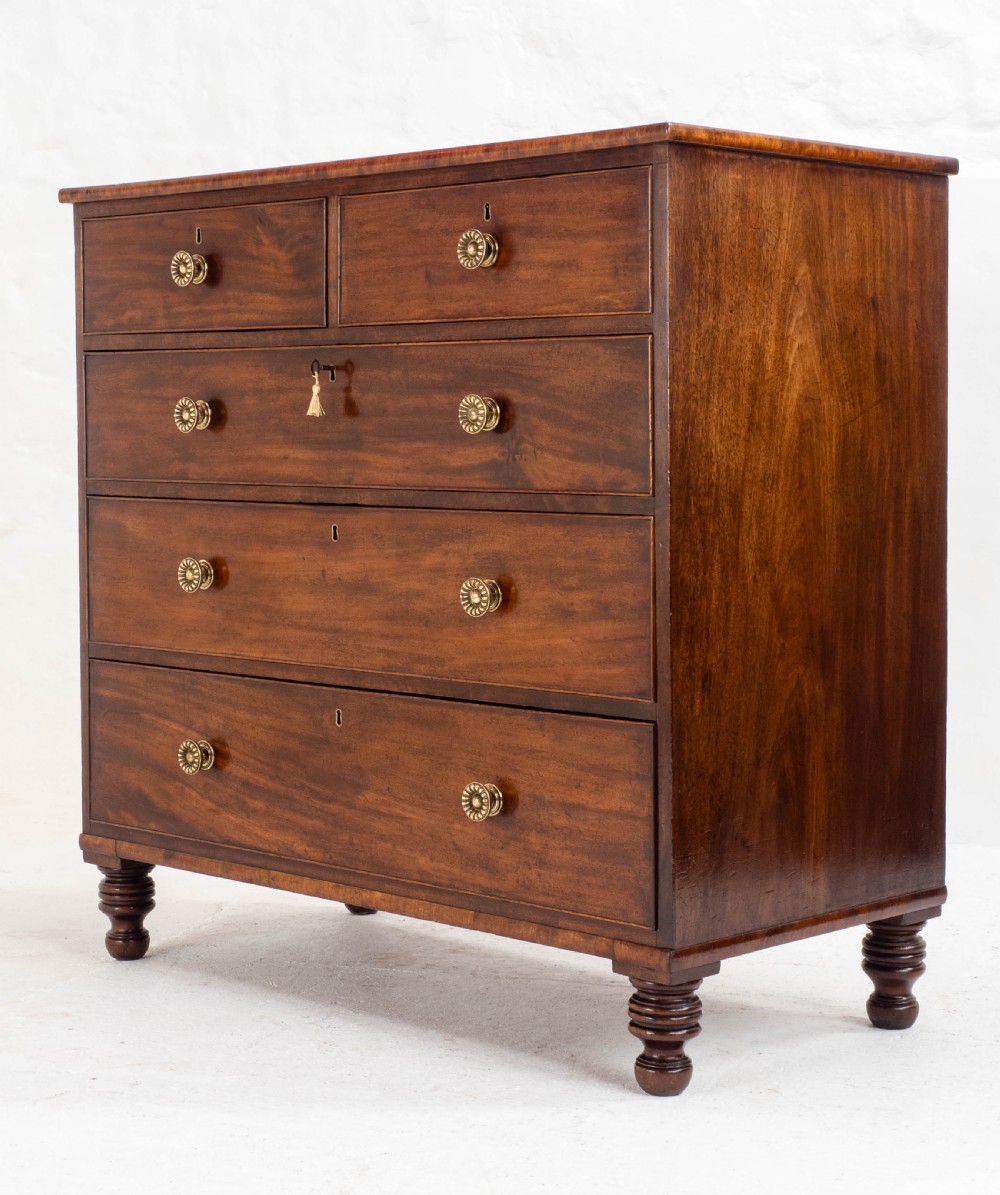 Georgian Straight Front Mahogany Chest of Drawers in the Manner of Gillows C1810