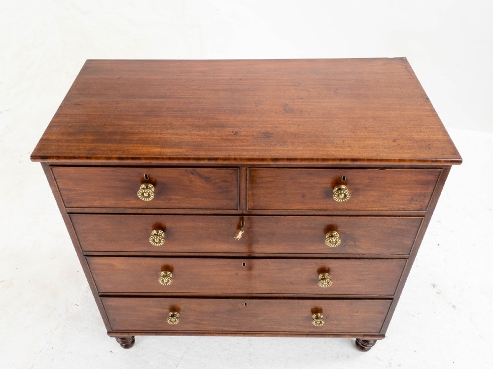 Georgian Straight Front Mahogany Chest of Drawers in the Manner of Gillows C1810 View XIV