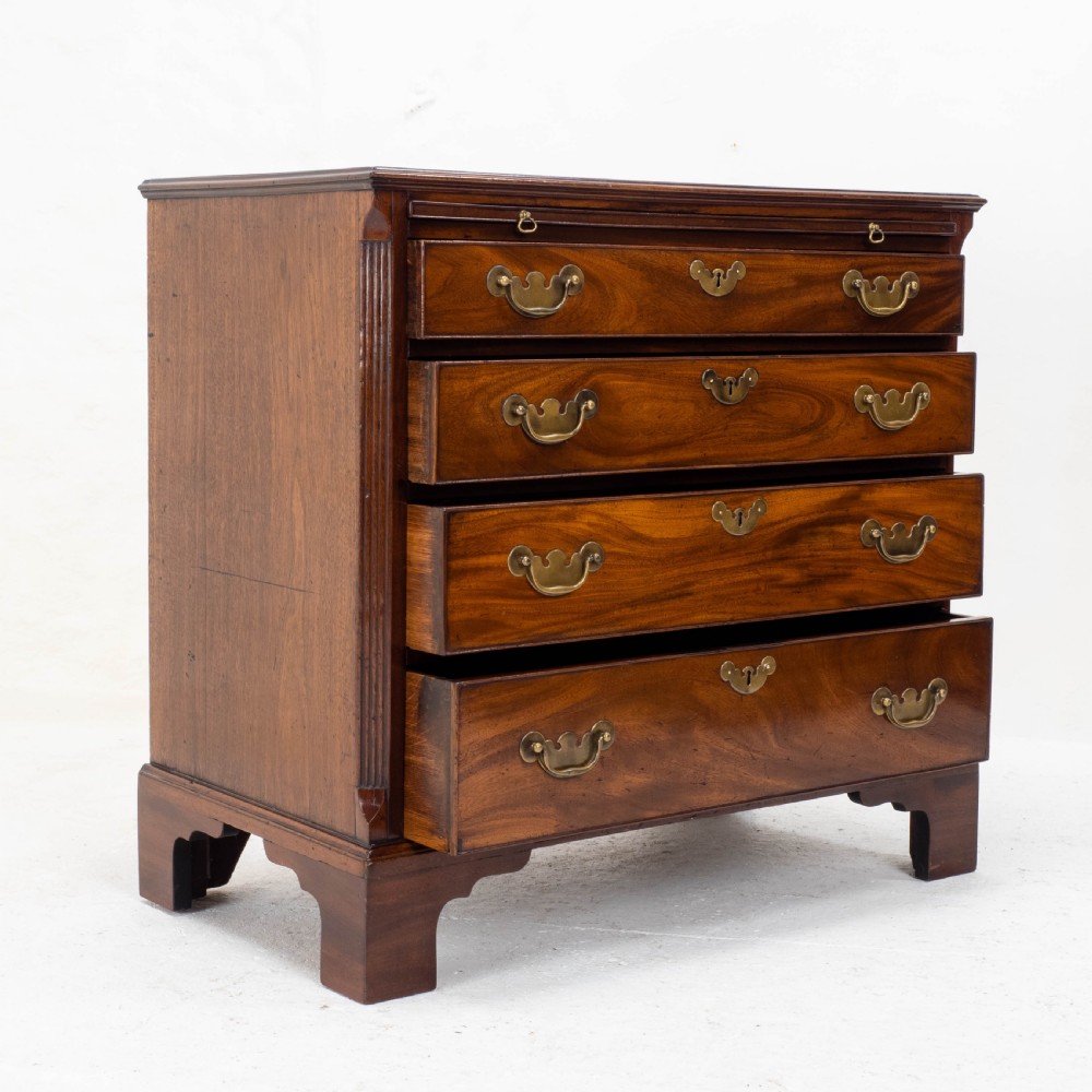 Georgian Mahogany Inlaid Bachelors Chest of Drawers (George II/III) View V