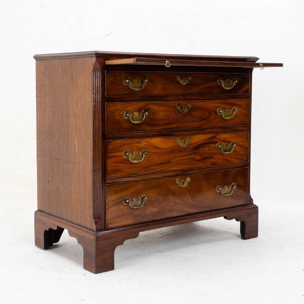 Georgian Mahogany Inlaid Bachelors Chest of Drawers (George II/III) View VII
