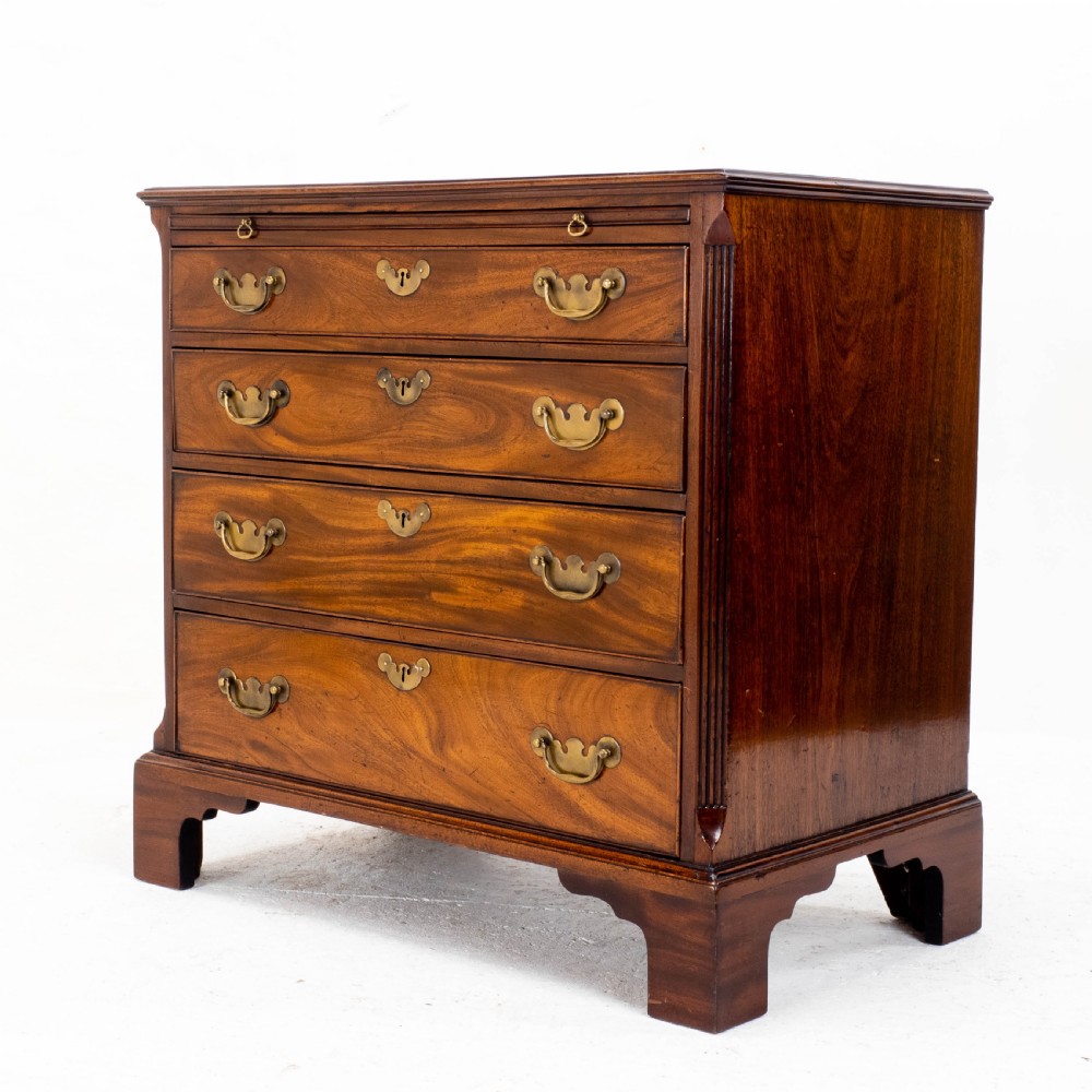 Georgian Mahogany Inlaid Bachelors Chest of Drawers (George II/III) View IX
