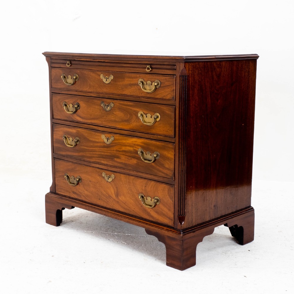Georgian Mahogany Inlaid Bachelors Chest of Drawers (George II/III) View XI