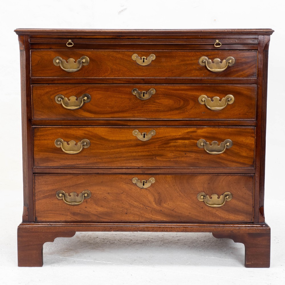 Georgian Mahogany Inlaid Bachelors Chest of Drawers (George II/III) View XII