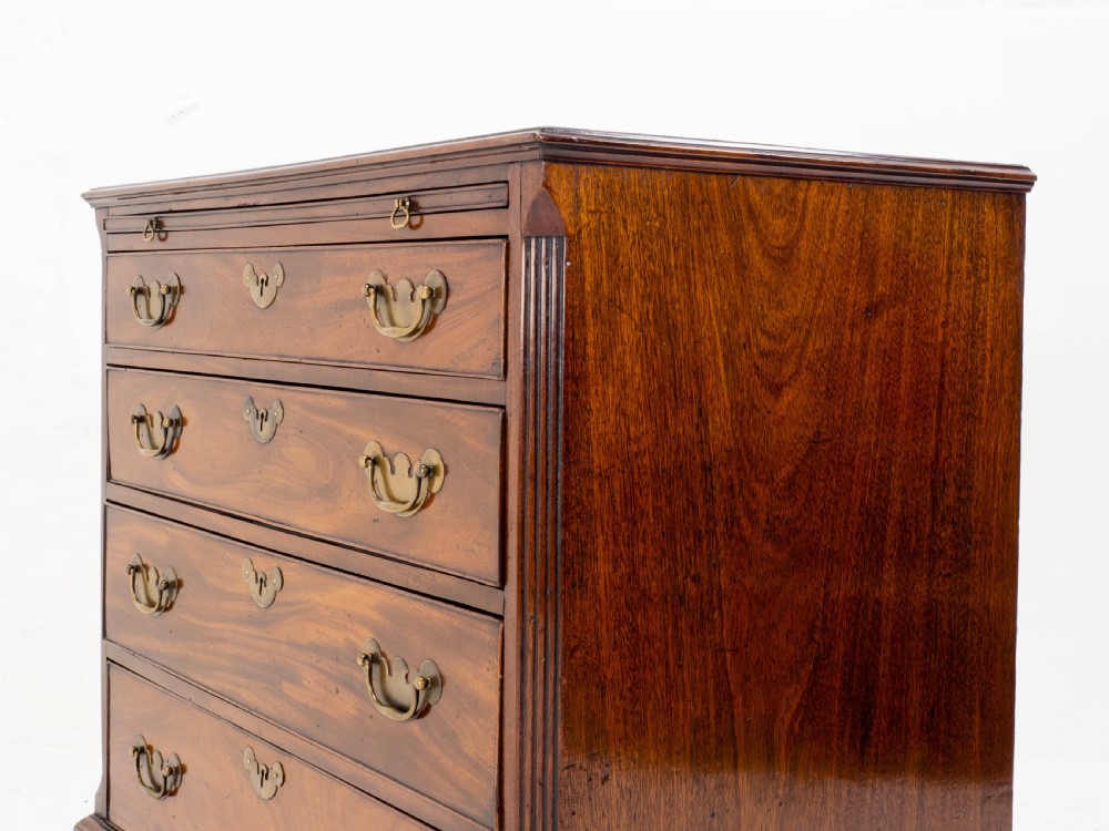 Georgian Mahogany Inlaid Bachelors Chest of Drawers (George II/III) View XIII