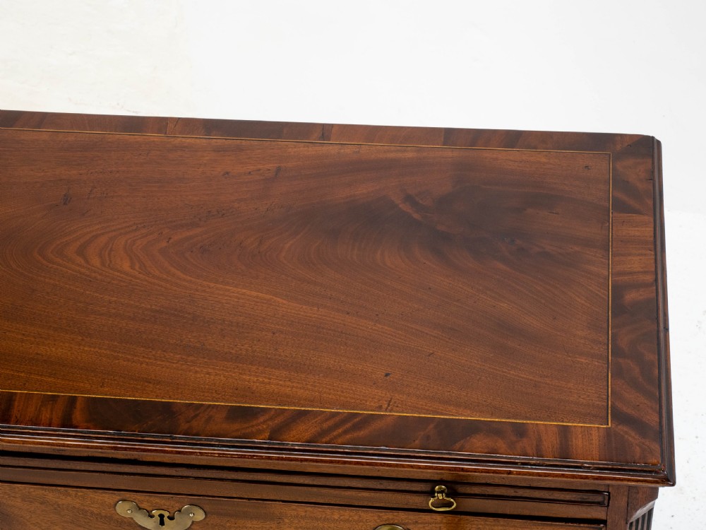 Georgian Mahogany Inlaid Bachelors Chest of Drawers (George II/III) View XXI
