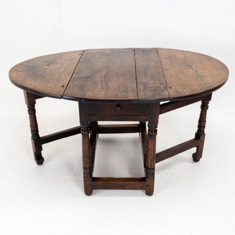 C17th Small Oak Country Gateleg Dining Table (Side Occasional)
