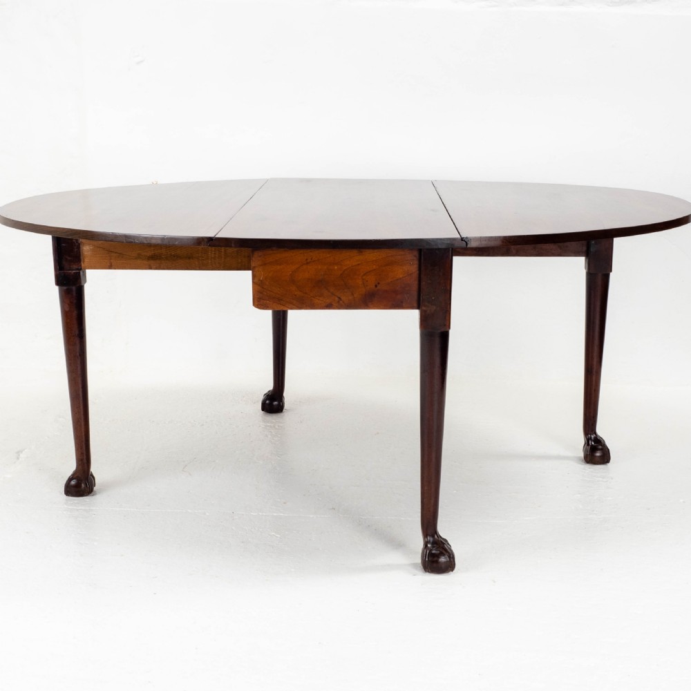 George II Ball & Claw Mahogany Gateleg Drop Leaf Dining Table (Georgian)