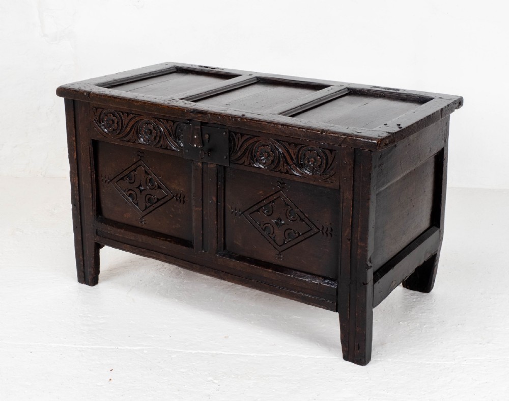 Late C17th Carolean Small Dark Oak Panelled Coffer (Charles II, Jacobean) View XI