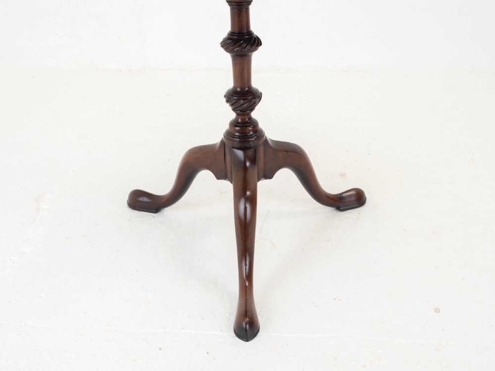 Georgian Style C19th Mahogany Dish Top Tripod Wine or Side Table View XI