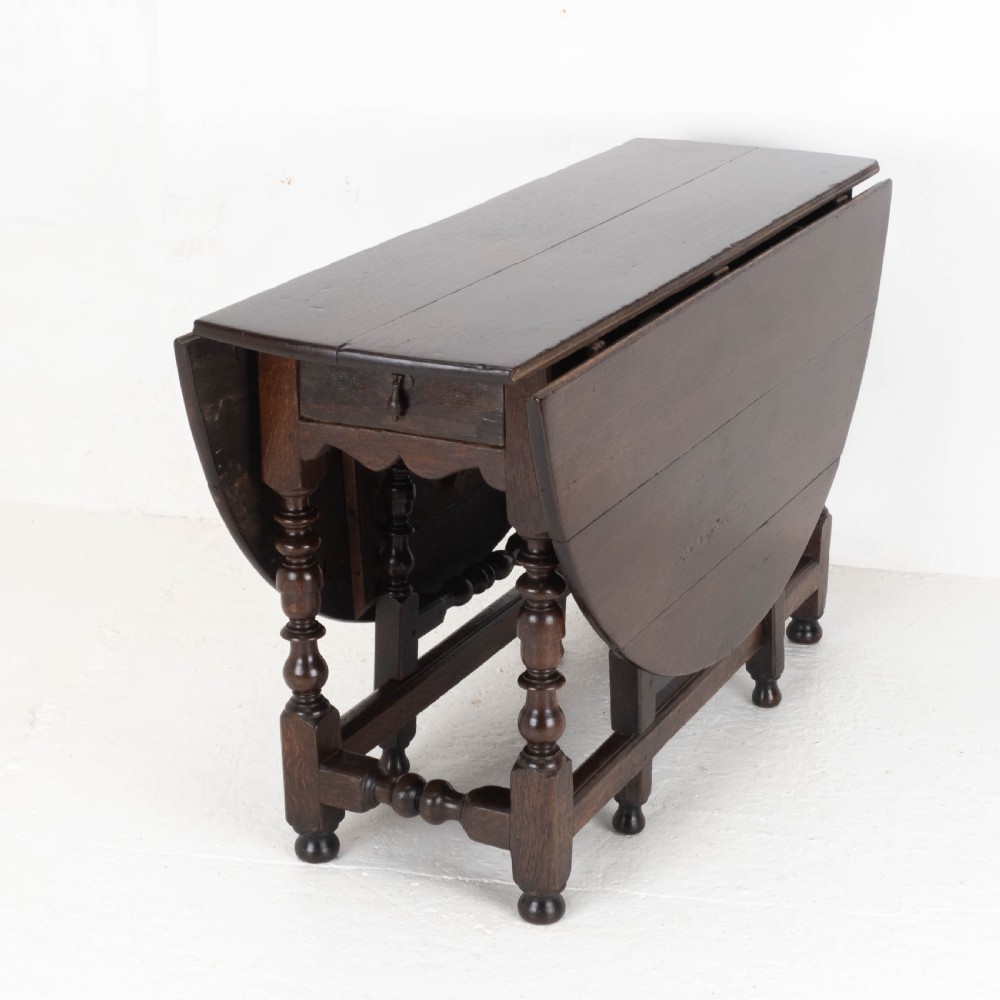 Early C18th Oak Oval Gateleg Country Dining Table (C17th, Jacobean, Carolean) View II