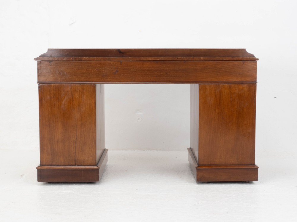 Victorian Maple and Co Mahogany Pedestal Desk C1876 View XI