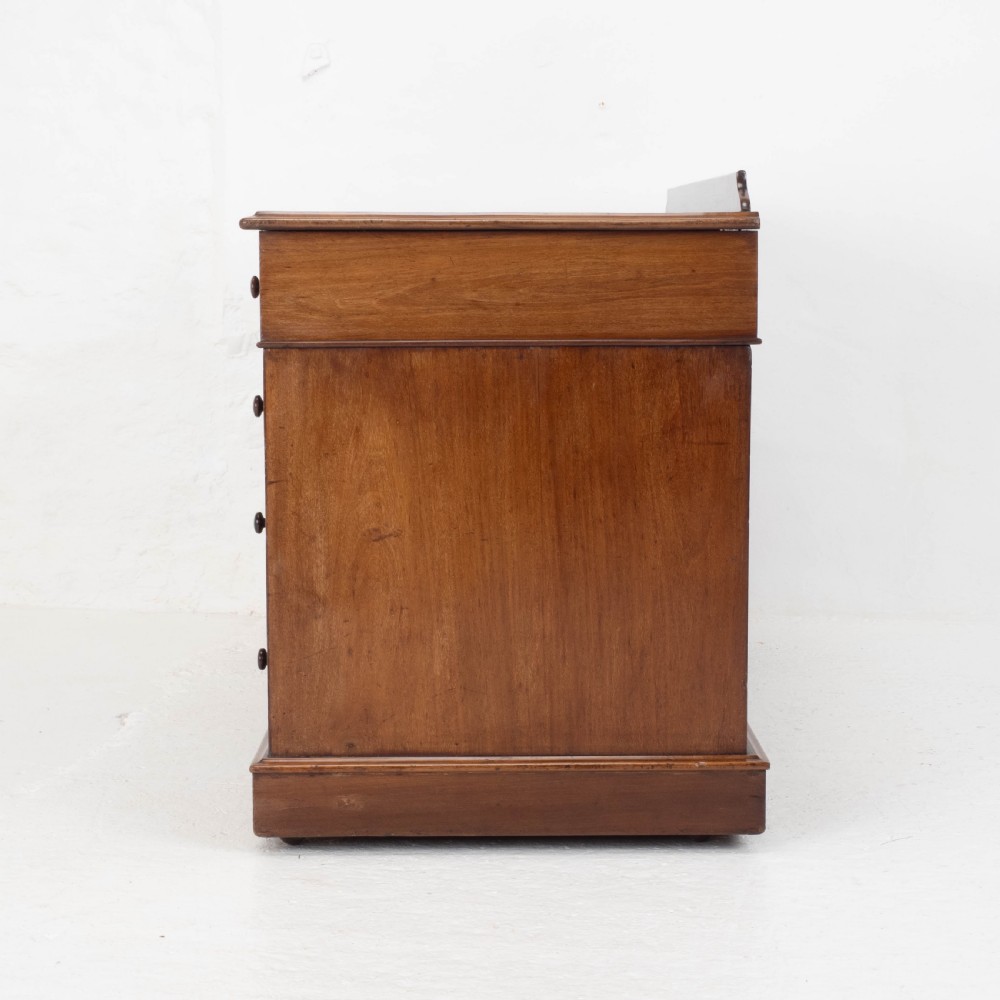 Victorian Maple and Co Mahogany Pedestal Desk C1876 View XII