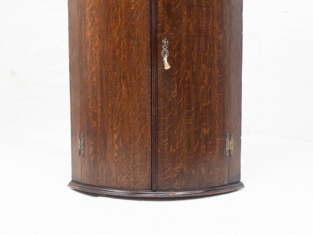George III Oak Bow Front Wall Hanging Corner Cabinet (Georgian) View VIII