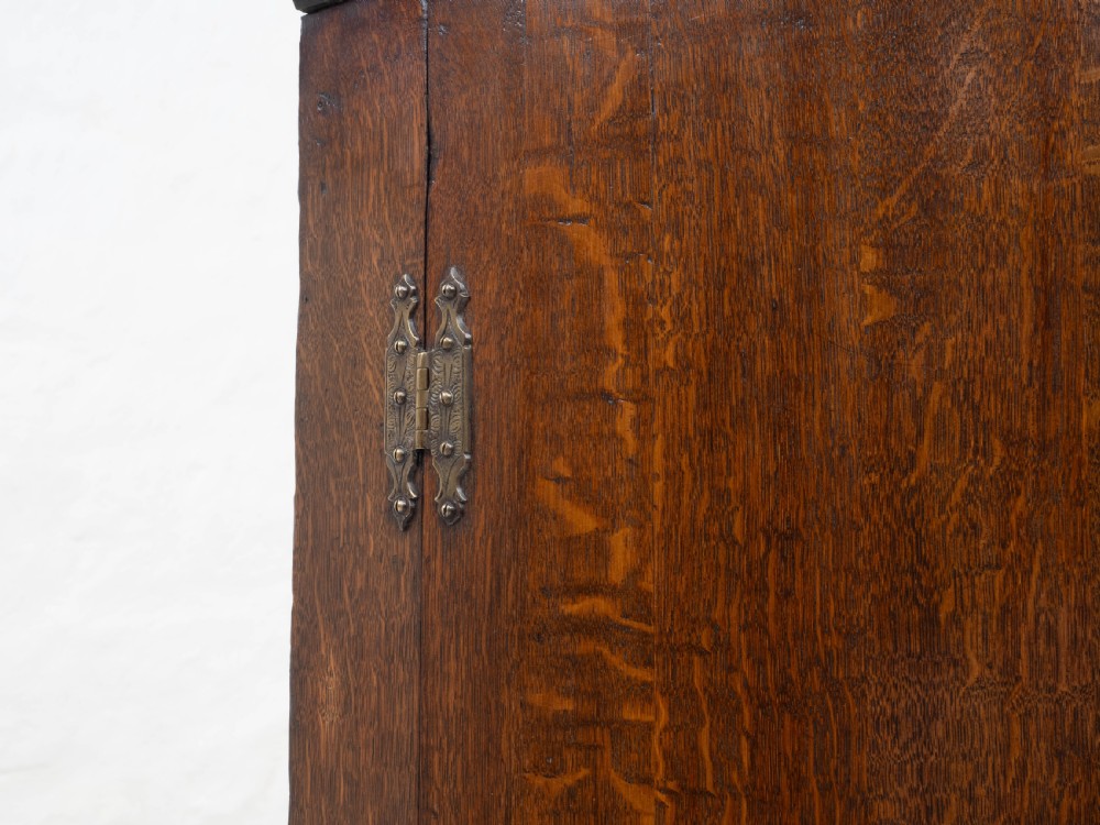 George III Oak Bow Front Wall Hanging Corner Cabinet (Georgian) View XIV