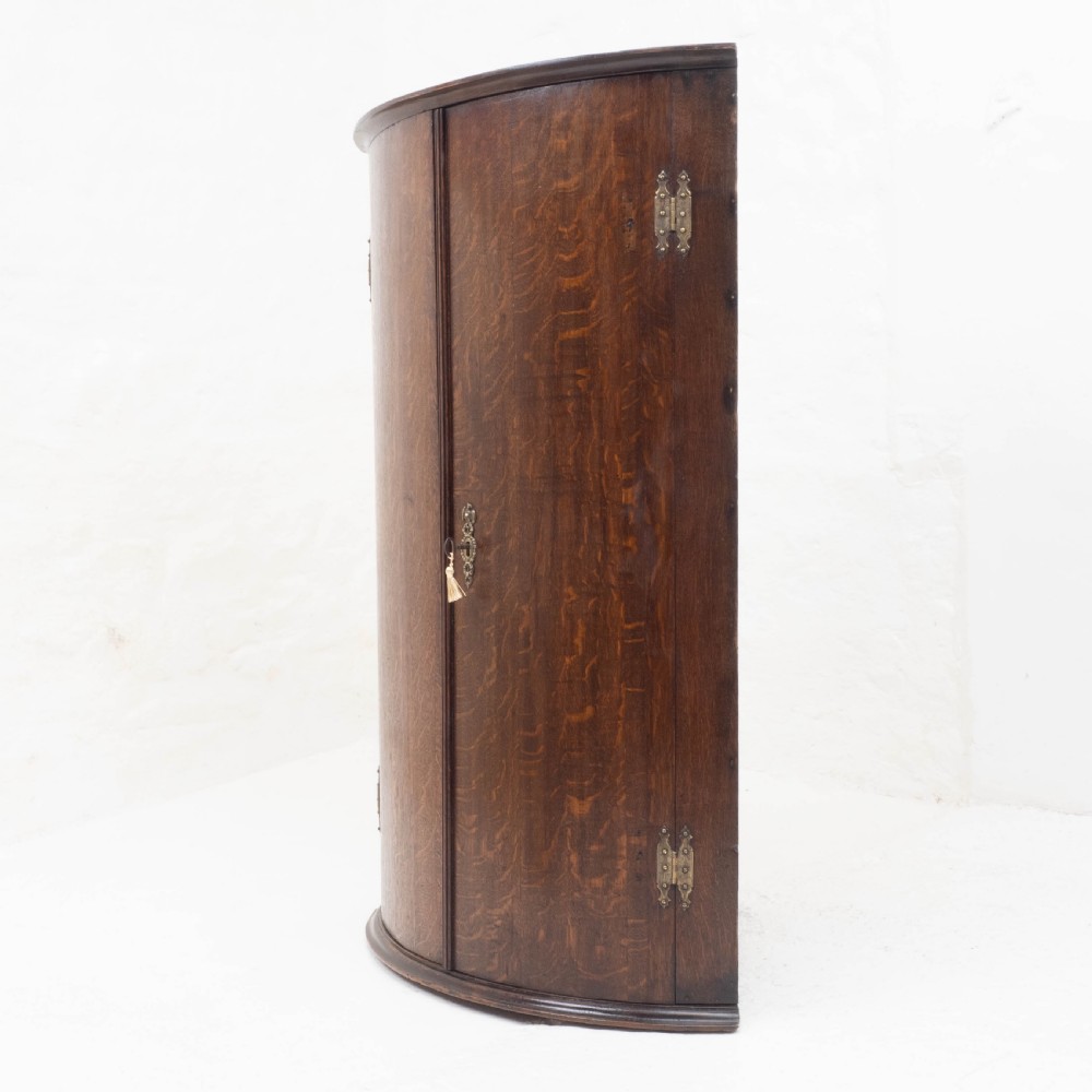 George III Oak Bow Front Wall Hanging Corner Cabinet (Georgian) View XIX