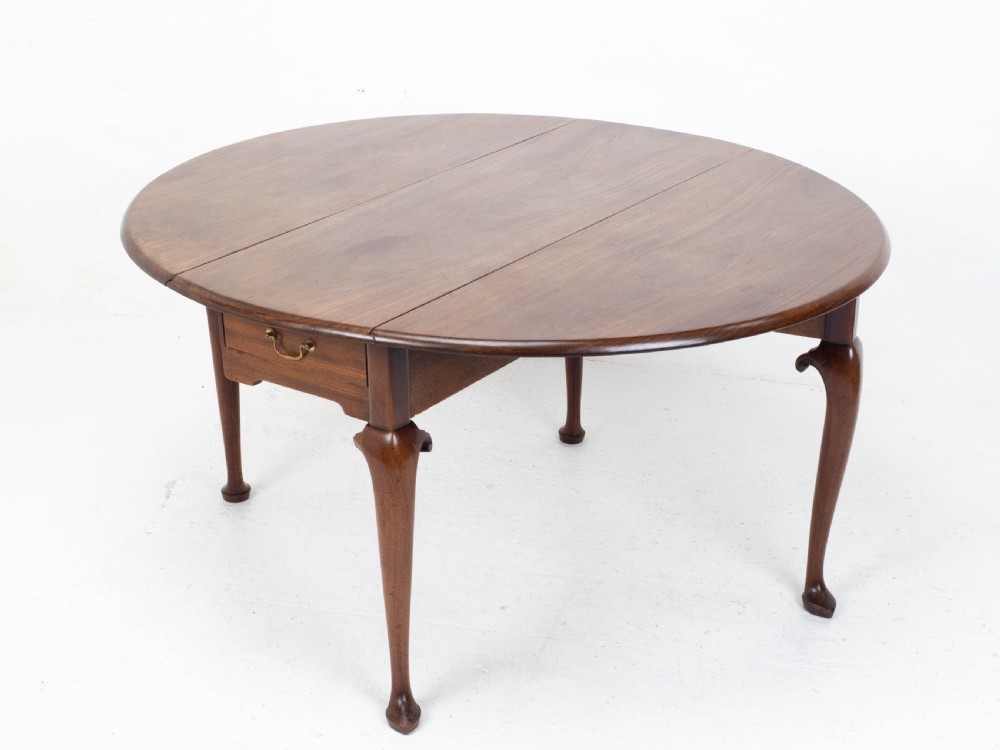 Irish George II Mahogany Drop Leaf Oval Dining Table Mid C18th (Georgian) View II