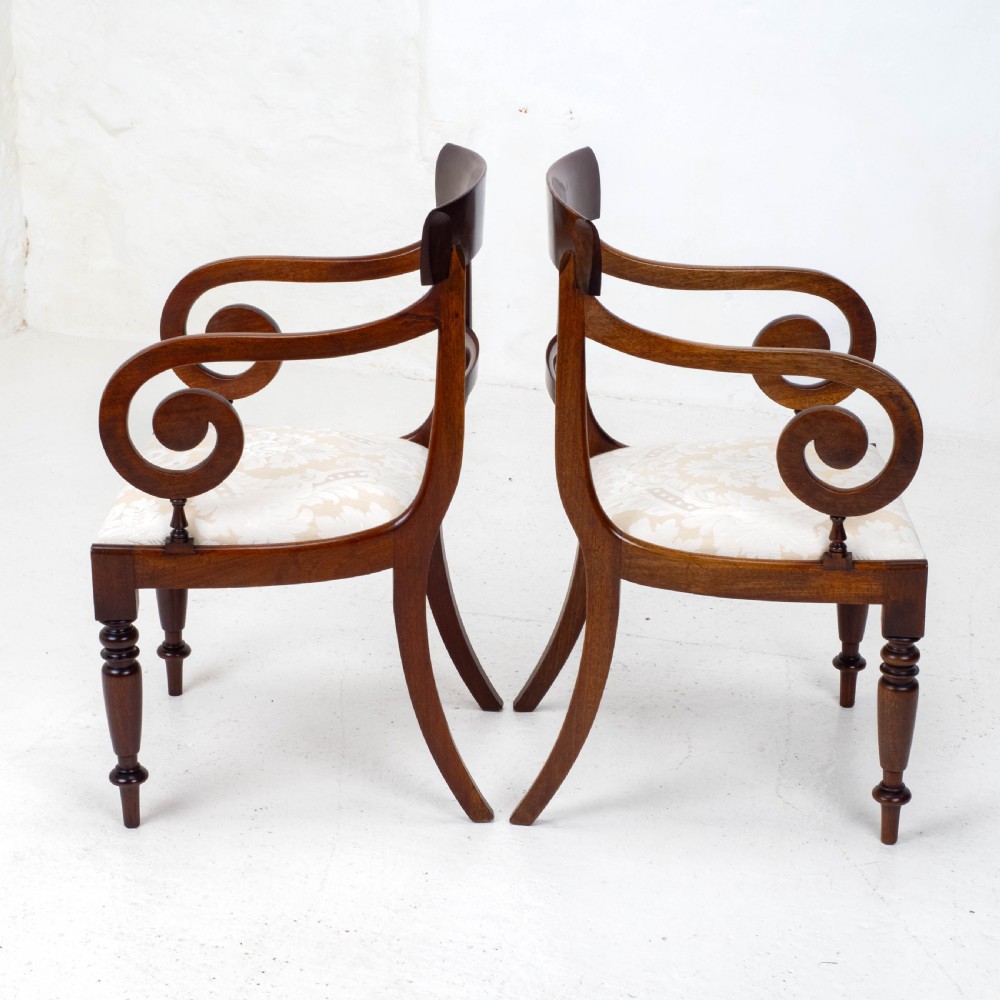 Victorian Set of 8 Mahogany Bar Back Dining Chairs Carvers C1850 View VII