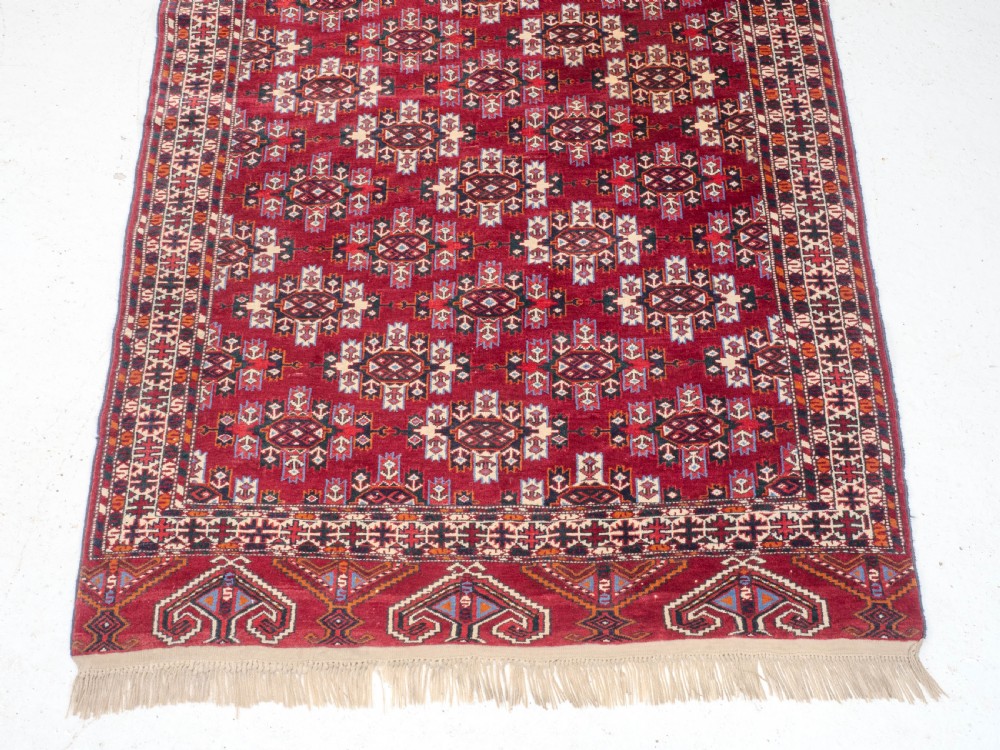 Turkmen Yomut Rug with Kepse Guls 6'10'x4'1