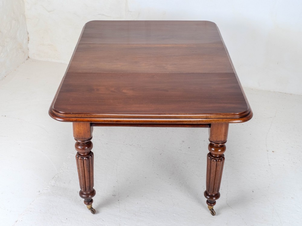 Victorian Small Mahogany Wind-out Extending Dining Table C1870 (Joseph Fitter) View VIII