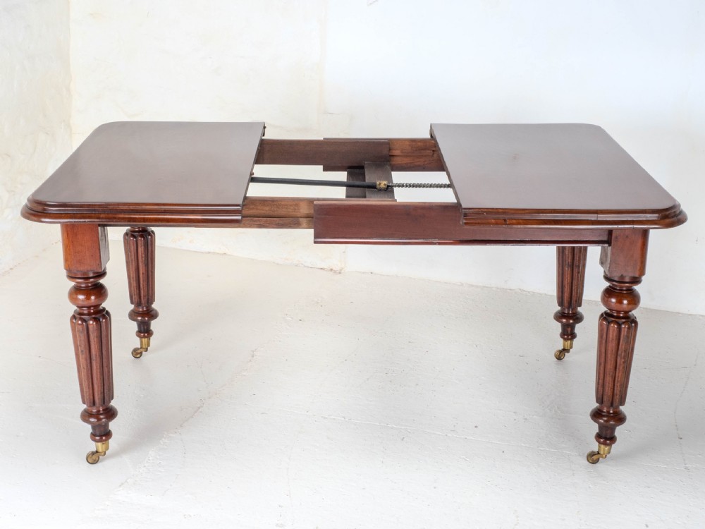 Victorian Small Mahogany Wind-out Extending Dining Table C1870 (Joseph Fitter) View XII