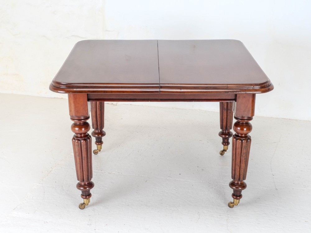 Victorian Small Mahogany Wind-out Extending Dining Table C1870 (Joseph Fitter) View XIII