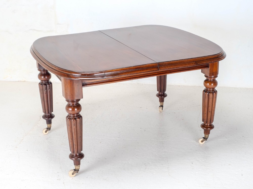Victorian Small Mahogany D-end Wind-out Extending Dining Table C1870 View III