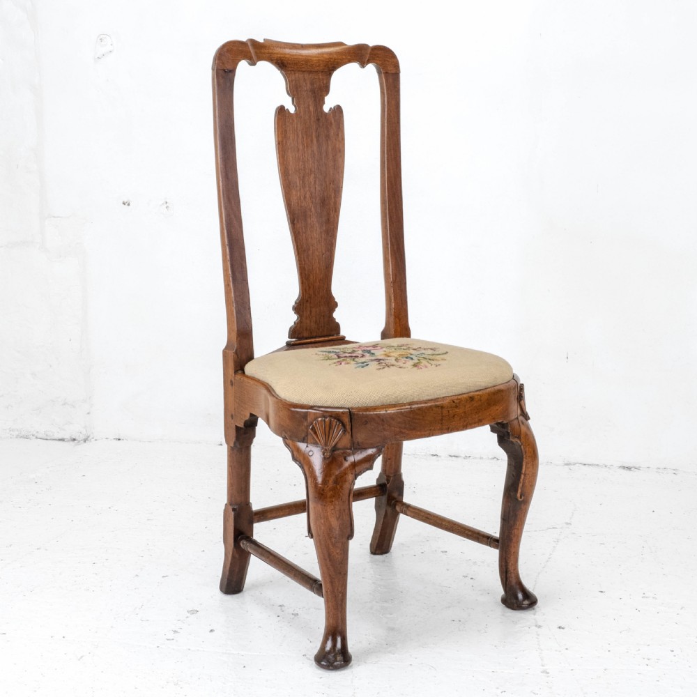 George I / Queen Anne Early C18th Carved Walnut Tapestry Upholstered Side Chair (Georgian) View III