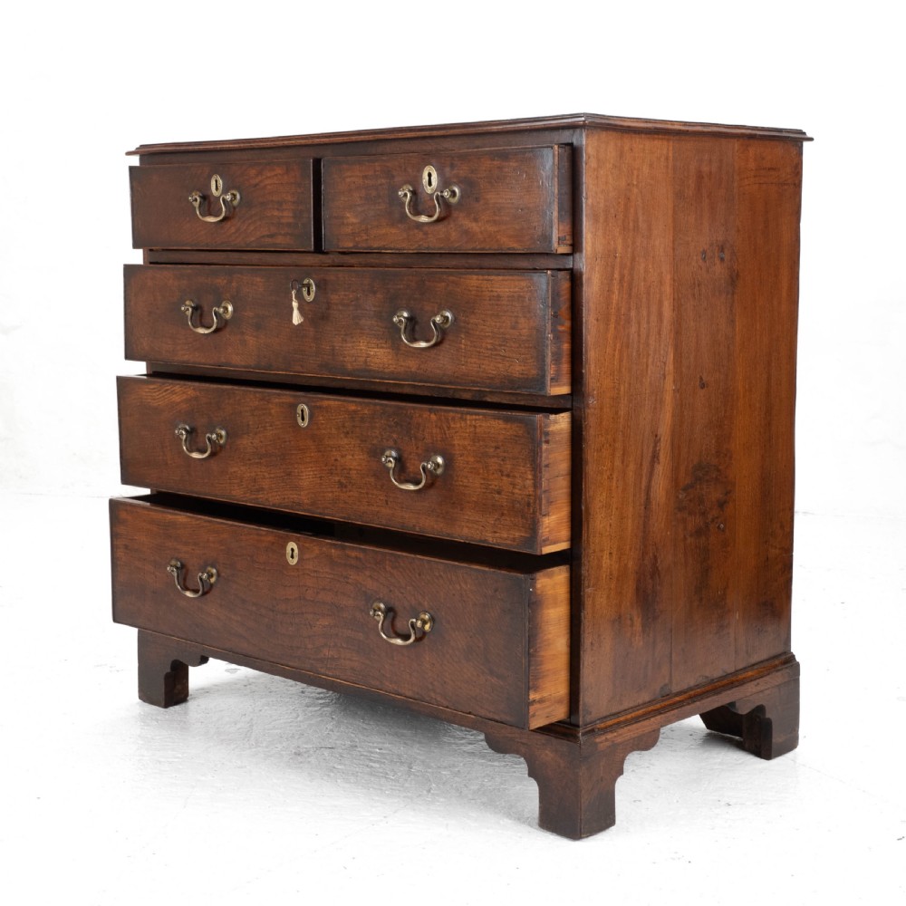 Elm Georgian Chest of Drawers C1760 (George III Country) View V