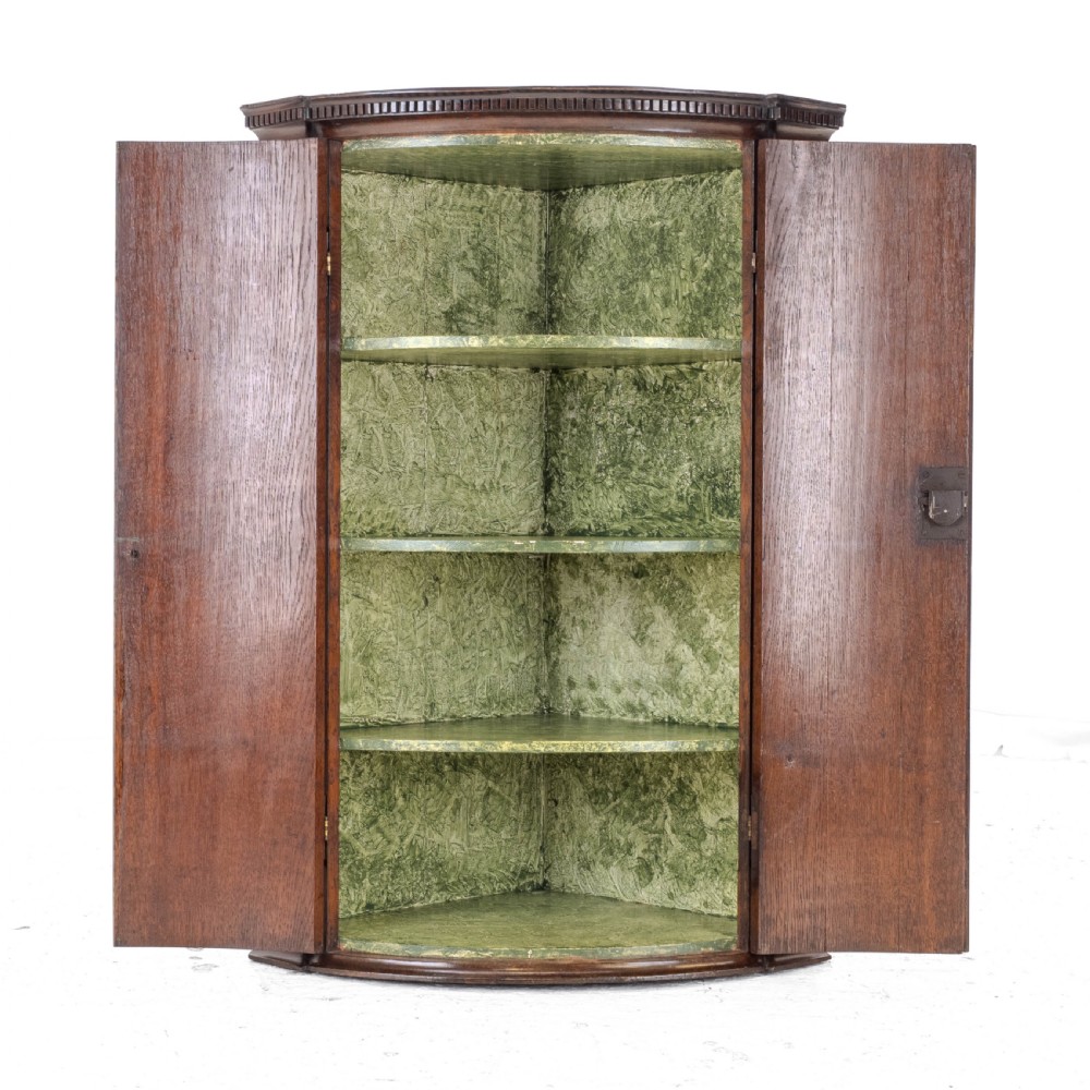 C.18th Georgian Oak Bow Front Corner Cabinet Wall Mounted (George III) View III
