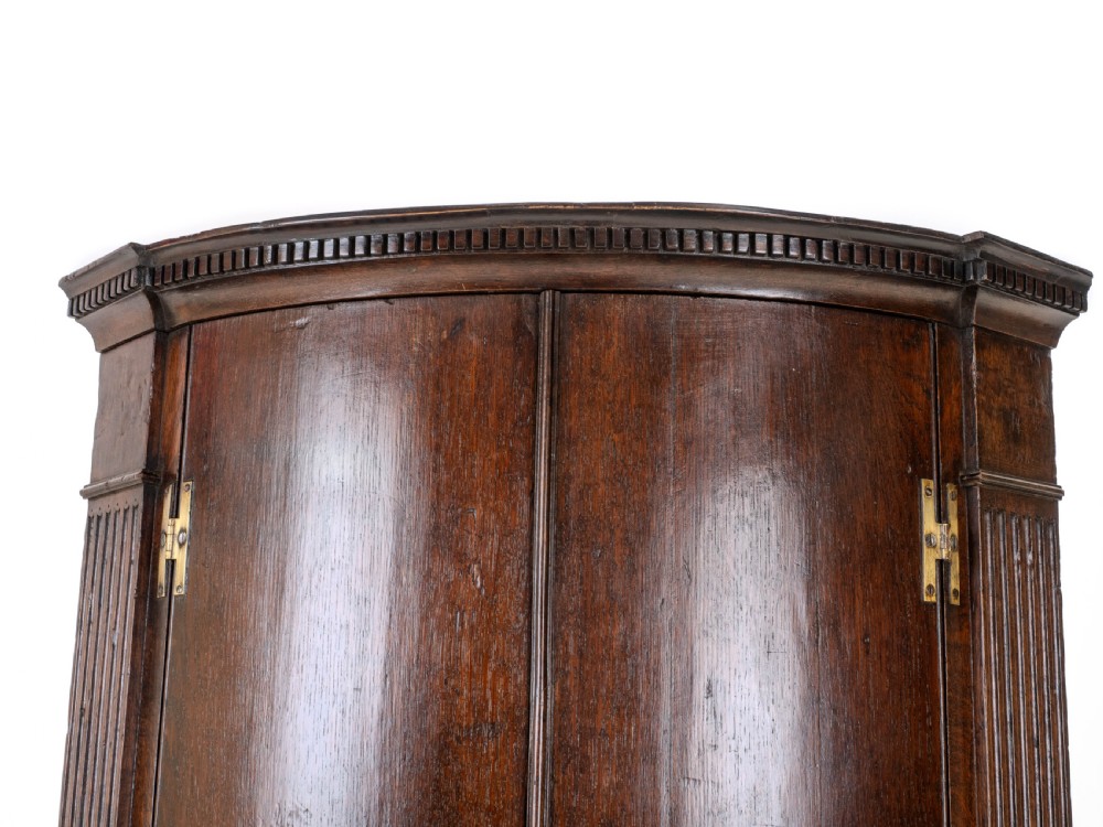 C.18th Georgian Oak Bow Front Corner Cabinet Wall Mounted (George III) View XII