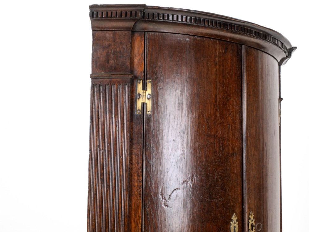 C.18th Georgian Oak Bow Front Corner Cabinet Wall Mounted (George III) View XIV