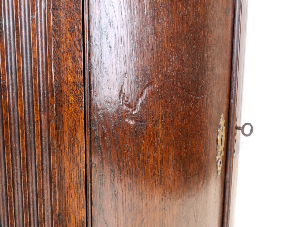 C.18th Georgian Oak Bow Front Corner Cabinet Wall Mounted (George III) View XV