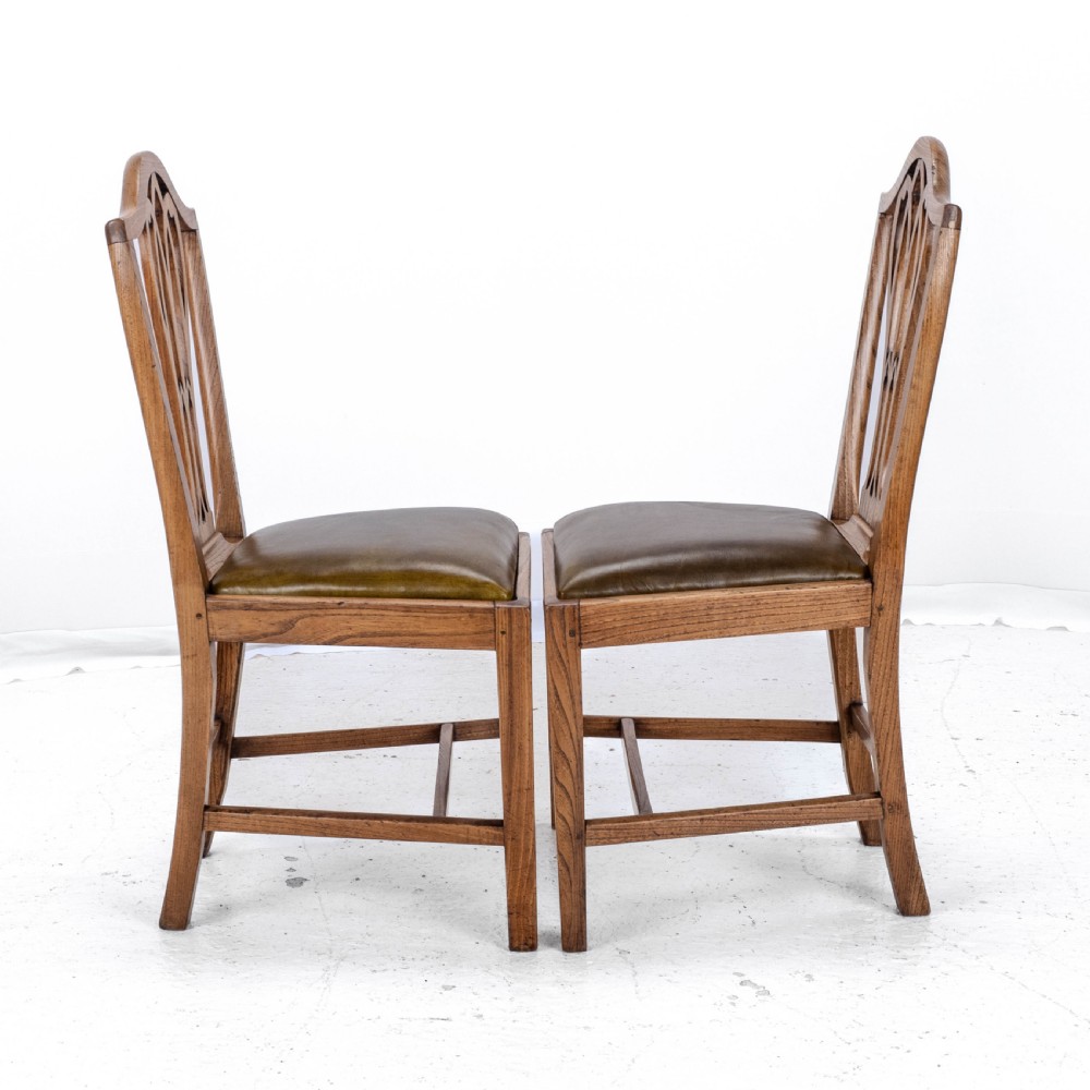 C.18th Elm Hepplewhite Set of 6 Country Dining Chairs with Leather Upholstery (Georgian, George III) View IX