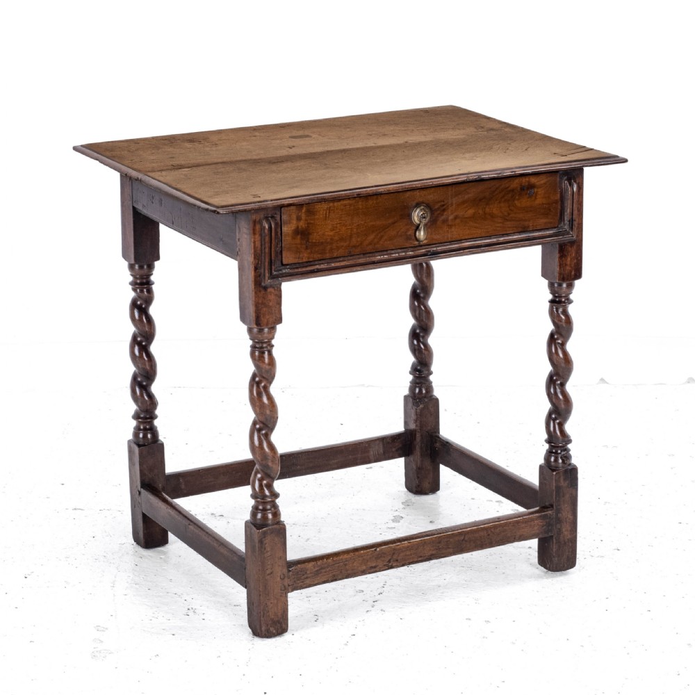 Late c.17th Walnut Barley Twist Side Table with Drawer (Carolean Country Small Occasional Lamp) View IV