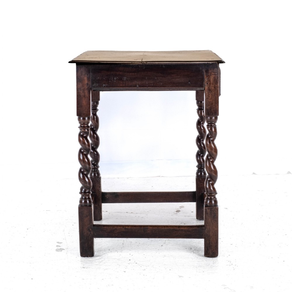Late c.17th Walnut Barley Twist Side Table with Drawer (Carolean Country Small Occasional Lamp) View XVI