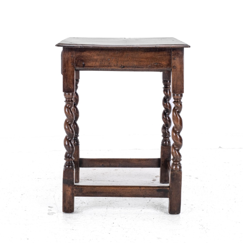 Late c.17th Walnut Barley Twist Side Table with Drawer (Carolean Country Small Occasional Lamp) View XVIII