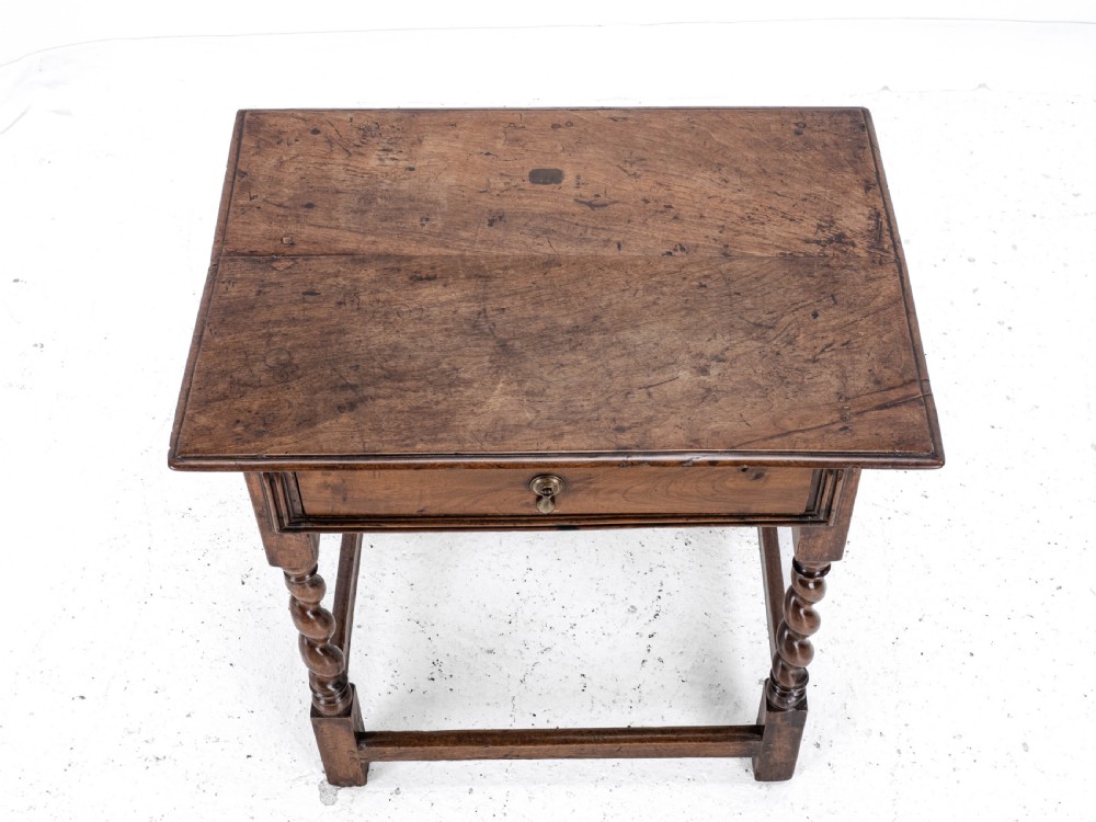 Late c.17th Walnut Barley Twist Side Table with Drawer (Carolean Country Small Occasional Lamp) View XX