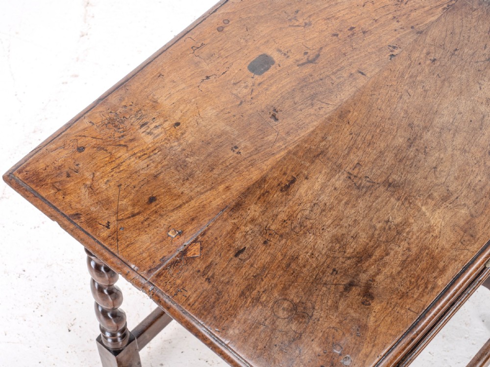 Late c.17th Walnut Barley Twist Side Table with Drawer (Carolean Country Small Occasional Lamp) View XXIII
